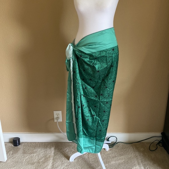 Coveshe Black/Green One piece swimsuit with pareo - Brand New - Picture 6 of 7